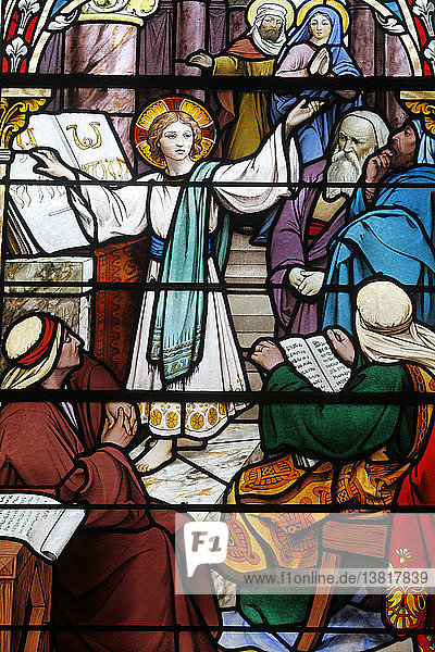 Kirche Saint-Antoine de Padoue  Versailler Glasmalerei  Jesus in der Synagoge