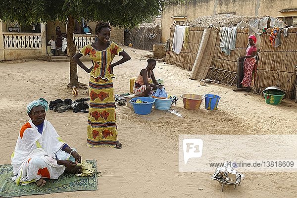 Afrikanisches Dorf  Ndiaye  Senegal.