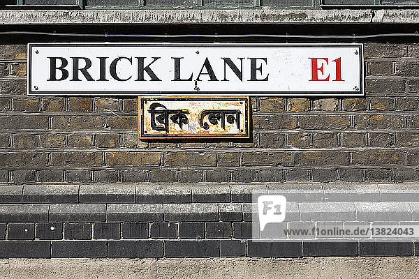 Brick Lane London E1 Straßenschild in englischer und bengalischer Sprache