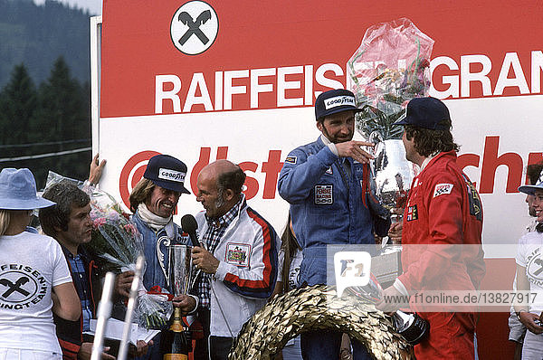 Stirling Moss interviewt Jacques Laffite  der im Ligier-Matra JS5 Zweiter wurde. John Watson hat soeben seinen ersten GP-Sieg mit dem Penske-Cosworth PC4 errungen und wird sich aus Rücksicht auf Teambesitzer Roger Penske´s Ansichten zur Gesichtsbehaarung den Bart abrasieren. GP Österreich  Aus'