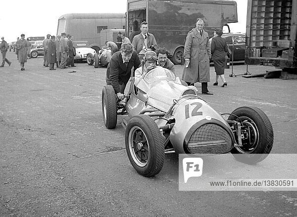 Alan Brown in seinem Cooper  Bristol  1952 Silverstone.