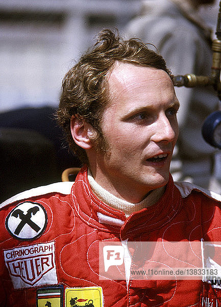 Niki Lauda  österreichischer Rennfahrer  der in den Jahren 1975  1977 und 1984 dreimal die Formel-1-Weltmeisterschaft gewann. Fotografiert im Jahr 1975.
