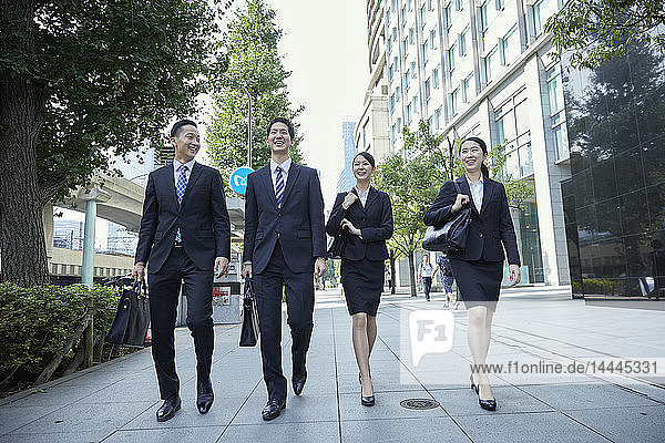 Young Japanese businesspeople