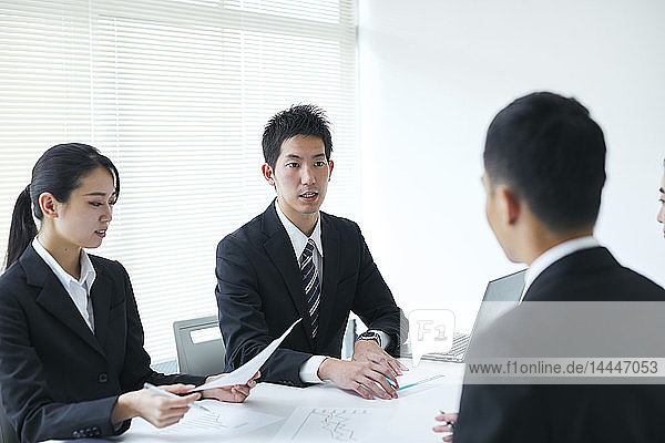 Young Japanese businesspeople