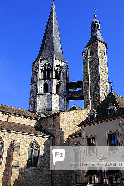 Frankreich  Bourgogne Franche Comte  Departement Saone et Loire (71)  saint Gengoux le national