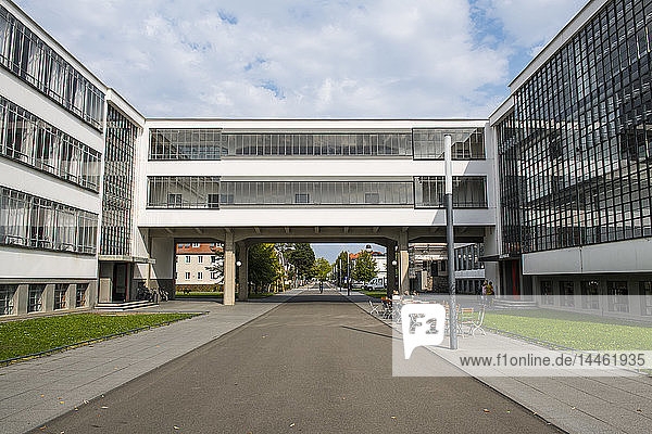 Die Bauhaus-Hochschule  UNESCO-Welterbe  Dessau  Sachsen-Anhalt  Deutschland