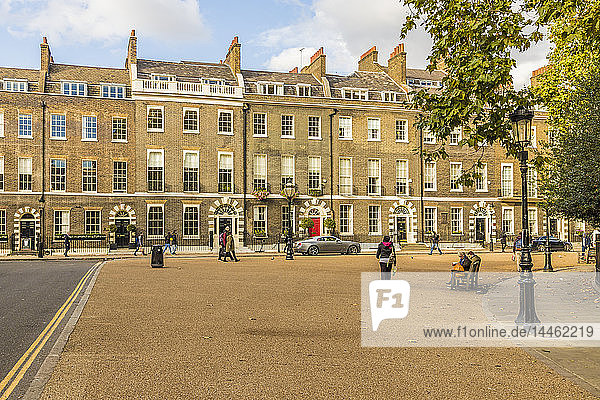 Schöne georgianische Architektur am Bedford Square in Bloomsbury  London  England  Vereinigtes Königreich