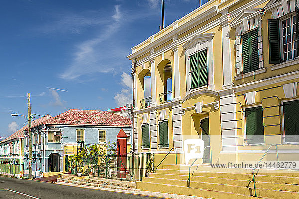 Historische Gebäude in der Innenstadt von Christiansted  St. Croix  US Virgin Islands  Karibik