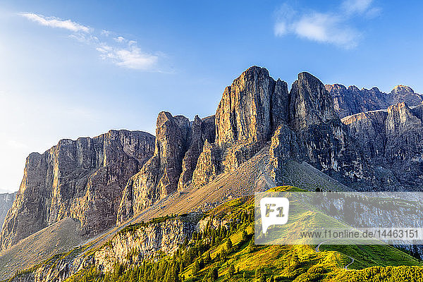 Sellamassiv  Grödnerjoch  Grödnertal  Südtirol  Dolomiten  Italien