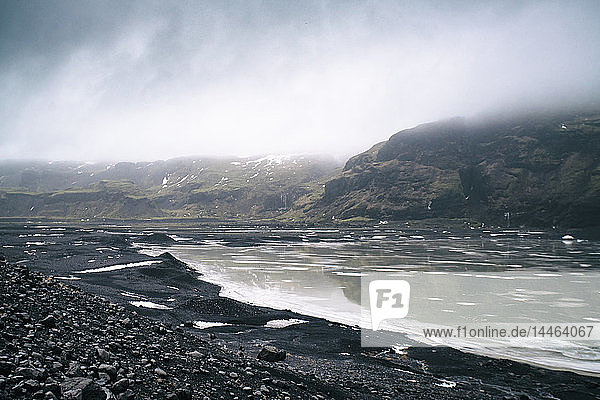 Solheimajokull-Gletscher im Süden Islands  zwischen den Vulkanen Katla und Eijafjallajokull  Island  Polarregionen