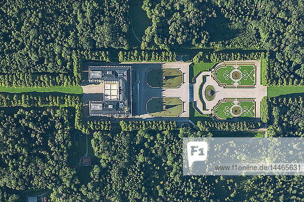 Deutschland  Bayern  Luftbild der Herreninsel  Schloss Herrenchiemsee  Draufsicht