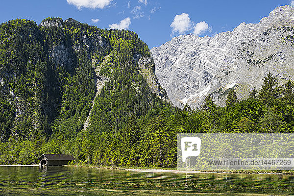 Deutschland  Bayern  Oberbayern  Berchtesgadener Alpen  Nationalpark Berchtesgaden  Watzmann  Königssee und Bootshaus