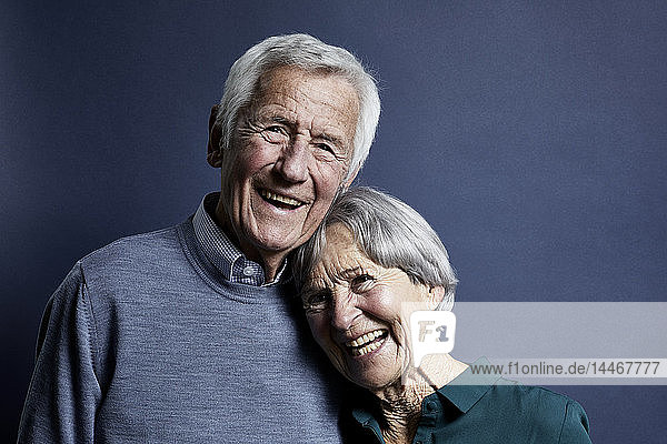 Porträt eines glücklichen älteren Paares