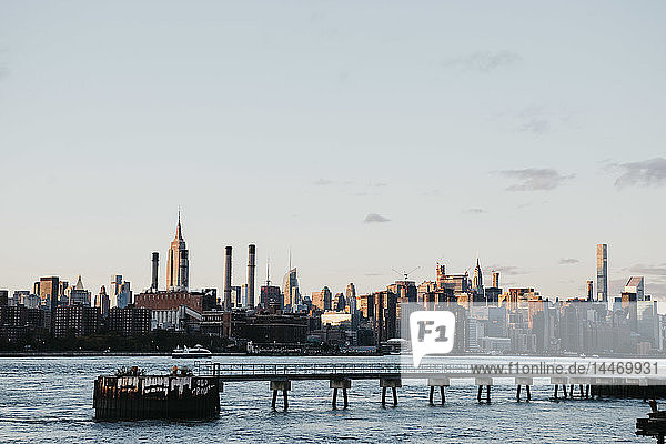 USA  New York  New York City  Brooklyn  Skyline