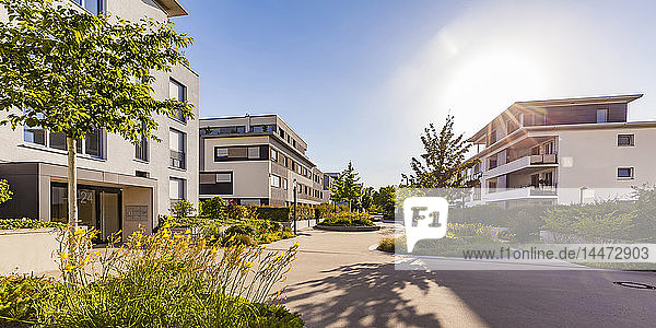 Deutschland  Ludwigsburg  Wohngebiet mit modernen Mehrfamilienhäusern