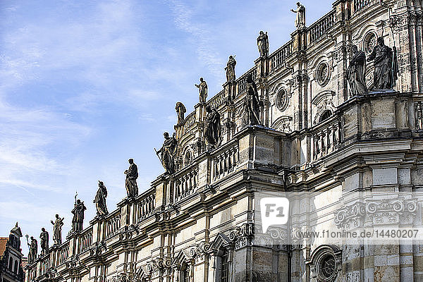 Deutschland  Dresden  Teil der Fassade der katholischen Kirche des Königlichen Hofes von Sachsen