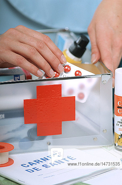 FIRST AID KIT