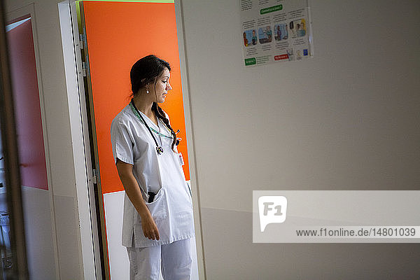 Reportage in the pediatric emergency unit in a hospital in Haute-Savoie  France. A pediatric doctor.