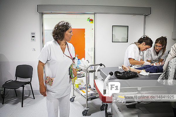 Reportage in the pediatric emergency unit in a hospital in Haute-Savoie  France. An auxiliary nurse.