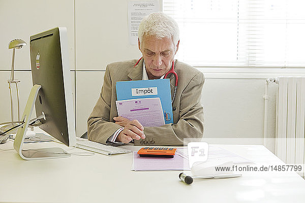 DOCTOR´S OFFICE