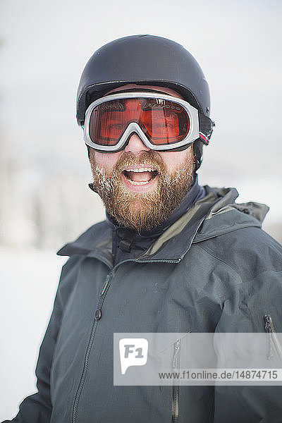 Porträt eines Skifahrers