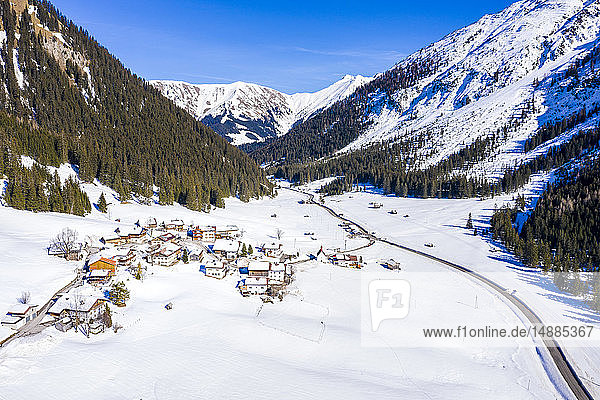 Österreich  Tirol  Kelmen  Namlospass im Winter  Luftaufnahme