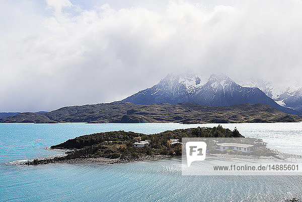Chile  Patagonien  Fluss- und Berglandschaft des Nationalparks Torres del Paine
