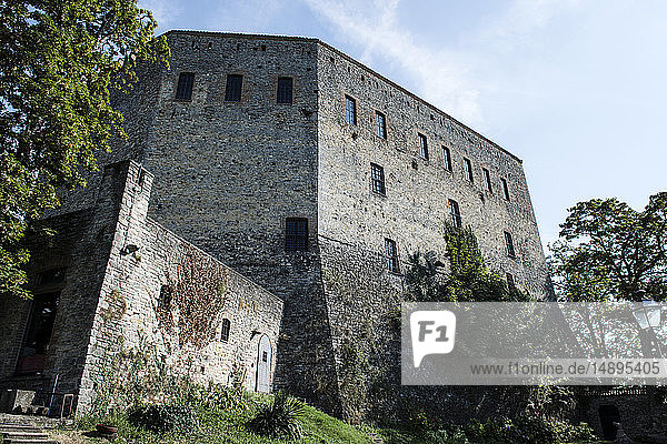 Italien  Lombardei  Oltrepo Pavese  Schloss Zavattarello