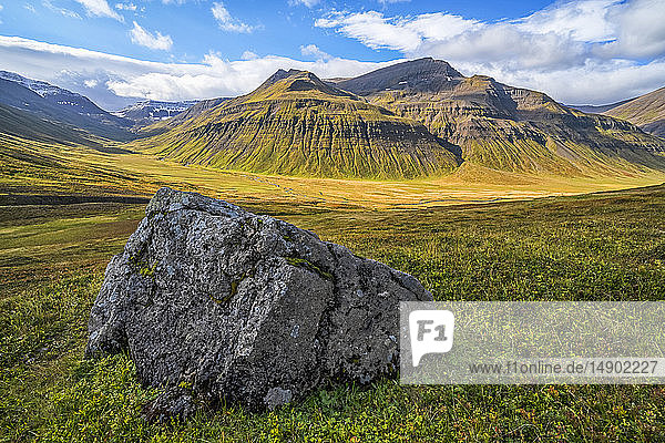 Landschaftliche Aussichten auf der Halbinsel Trollaskagi in Nordisland; Island