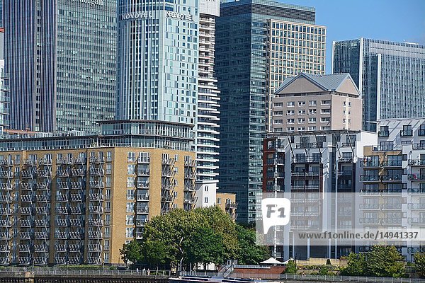 Canary Wharf business area office and apartment buildings. London England Great Britain Europe.