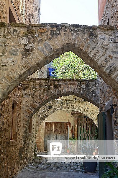 Hotel 3 Arcs. Medieval town of Besalú La Garrotxa Province of Girona Catalonia Spain Europe.