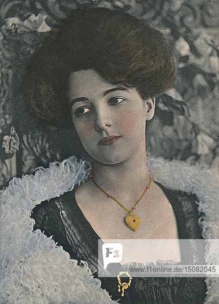 Fräulein Olive May   (1886-1947)  um 1930. Schöpfer: Unbekannt.