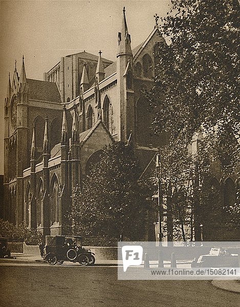 Bloomsbury-Kathedrale: Die katholisch-apostolische Kirche am Gordon Square   um 1935. Schöpfer: Walter Benington.