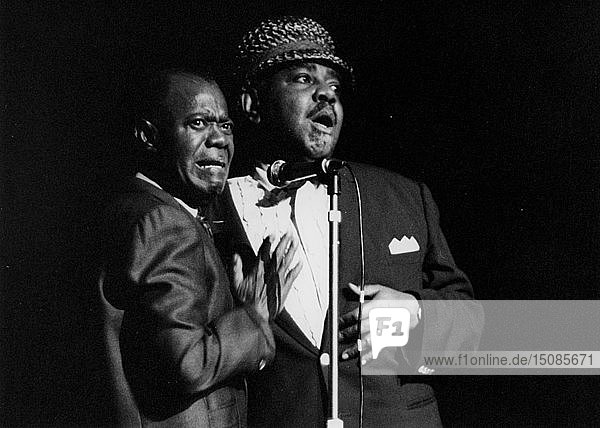 Louis Armstrong und Tyree Glenn  Hammersmith Odeon  London  1968. Schöpfer: Brian Foskett.
