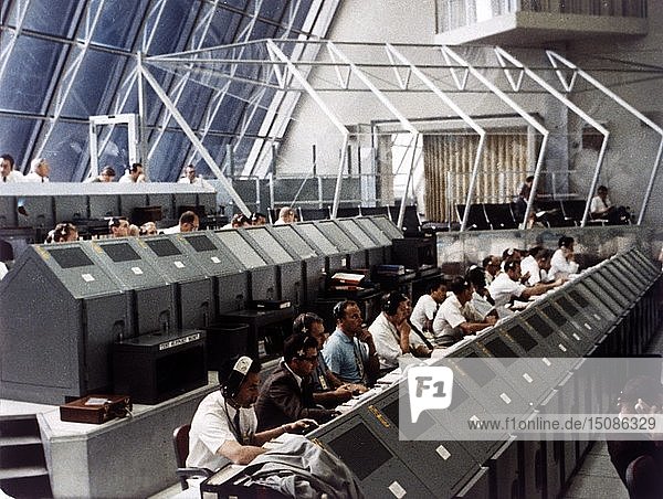 Startkontrollzentrum im John F. Kennedy Space Center  Florida  USA  Juli 1969. Schöpfer: NASA.