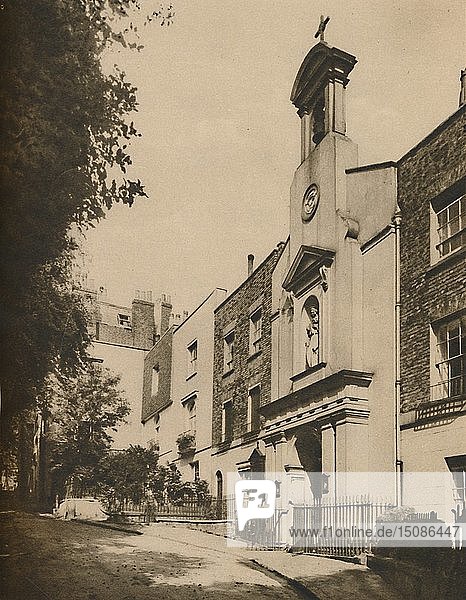 Holly Place  eine ruhige Nebenstraße am Rande von Hampstead Hill   um 1935. Schöpfer: Unbekannt.
