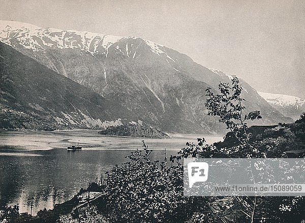 Auf dem Hardangerfjord   1914. Schöpfer: Unbekannt.