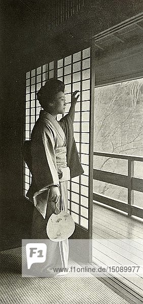 Eine Studie am Shoji   1910. Schöpfer: Herbert Ponting.