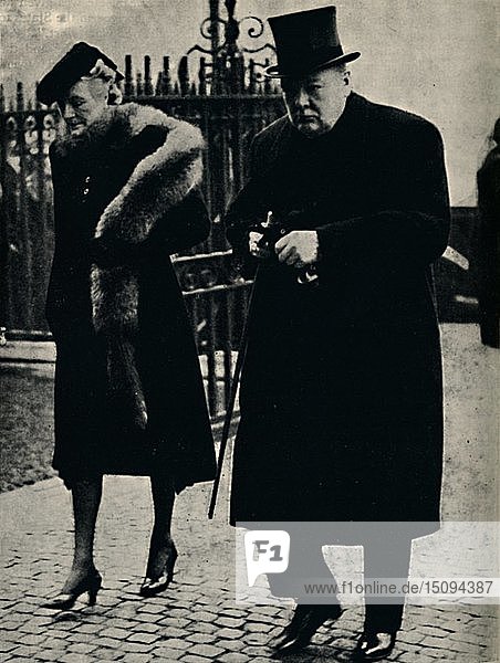 Beim Begräbnis des Herzogs von Connaught   Januar 1942  (1945). Schöpfer: Unbekannt.