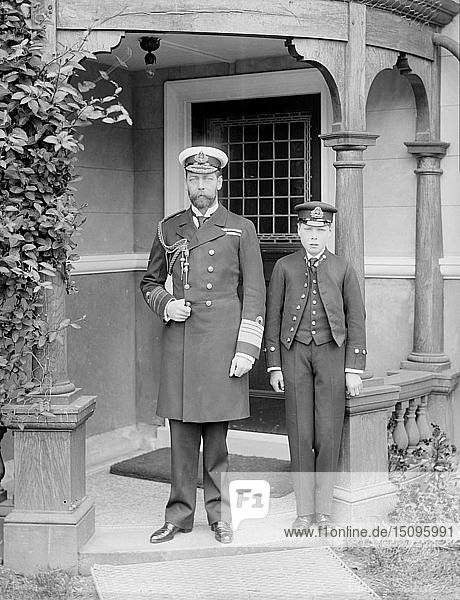 Der Prinz von Wales und Prinz Edward im Royal Naval College  Osborne  Isle of Wight  1908. Schöpfer: Kirk & Söhne aus Cowes.
