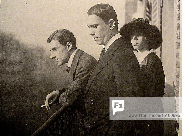 Maurice Ravel  Vaslav Nijinsky  Bronislava Nijinska in Paris  1914. Künstler: Anonym