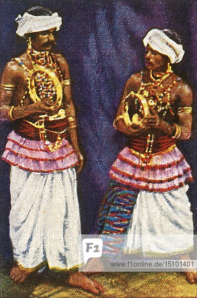 Singhalesische Teufelstänzer aus Ceylon  um 1928. Schöpfer: Unbekannt.