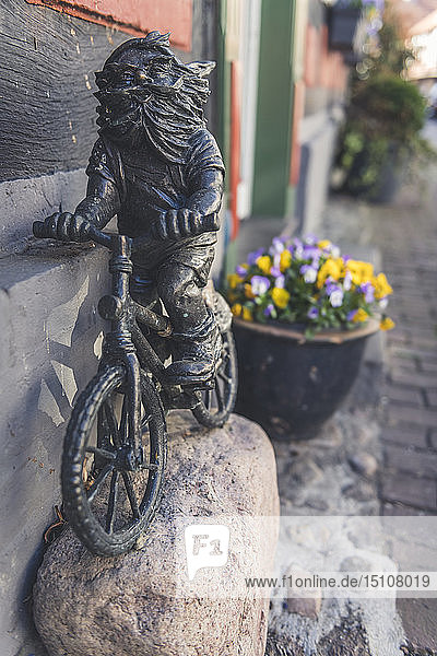 Dwarf sculpture, Hitzacker, Lower Saxony, Germany