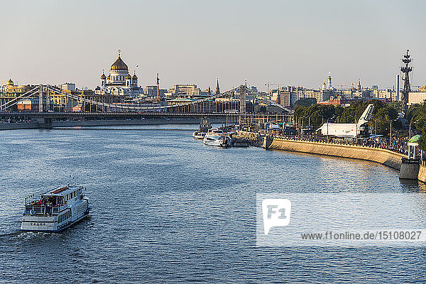 Russia, Moscow, View over the city and the Moskva river at sunset