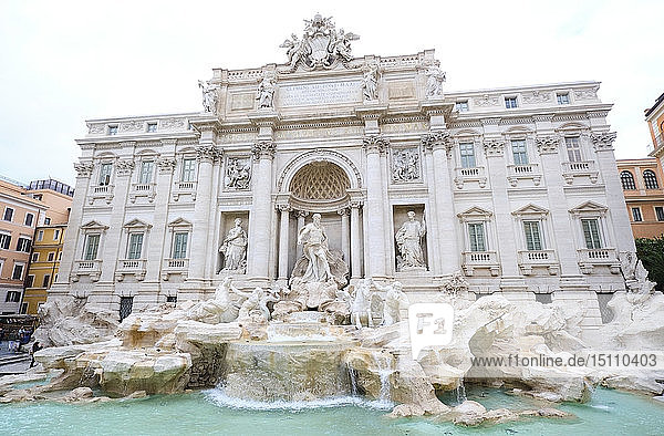 Trevi Fountain  Rome  Italy
