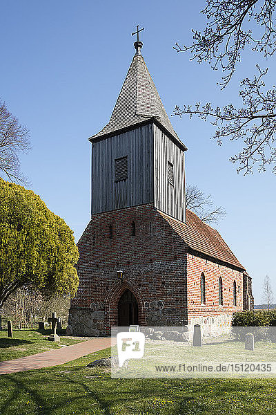 Alte Pfarrkirche  Gross Zicker  Mönchgut  Rügen  Deutschland