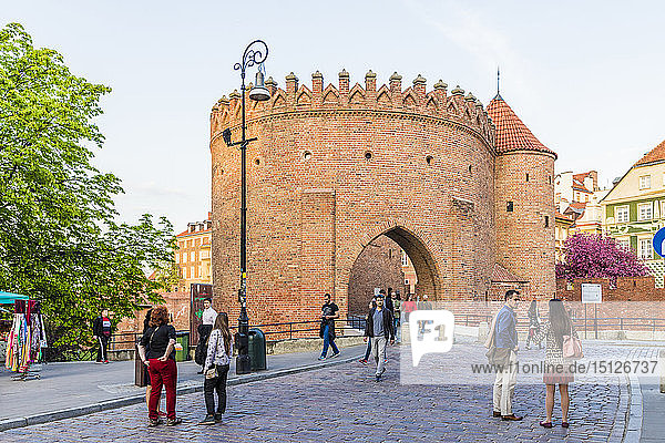 Warschauer Barbakan um die Altstadt  UNESCO-Weltkulturerbe  Warschau  Polen  Europa