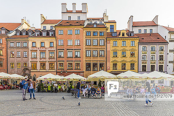 The colourful Old Town Market Place Square in the old town  UNESCO World Heritage Site  Warsaw  Poland  Europe