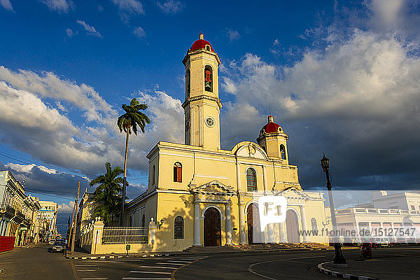 Catedral de la Purisima Concepcion (Kathedrale von Cienfuegos)  Cienfuegos  UNESCO-Weltkulturerbe  Kuba  Westindien  Karibik  Mittelamerika