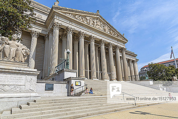 Ansicht der National Gallery of Art an der Pennsylvania Avenue  Washington D.C.  Vereinigte Staaten von Amerika  Nordamerika